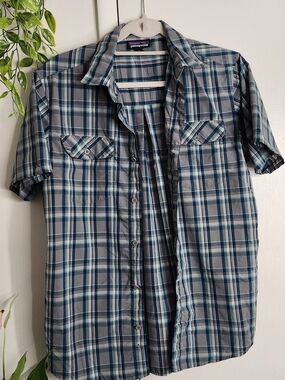 🌲 Patagonia Plaid Button-Up 🌊 | Men’s S | Outdoor Essential 🔥